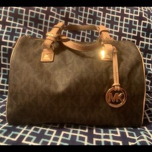 Michael Kors Grayson Large Satchel